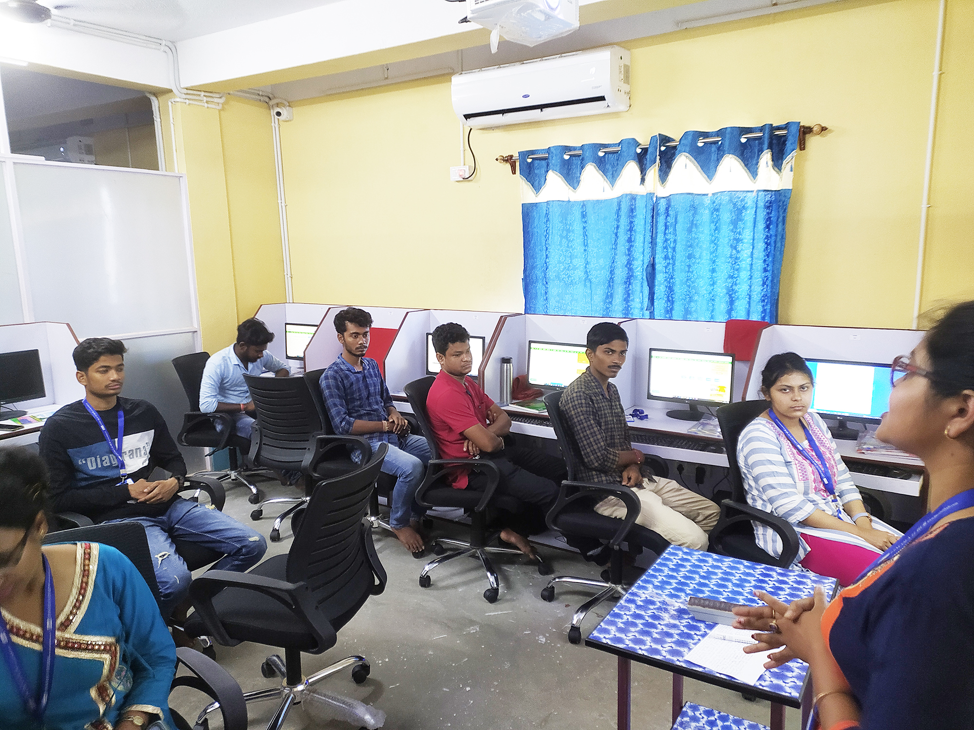 Students of Lincoln IT Hub